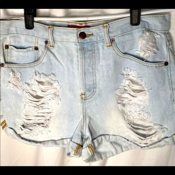 Forever 21 Light Wash Distressed Denim Shorts - Picture 1 of 4
